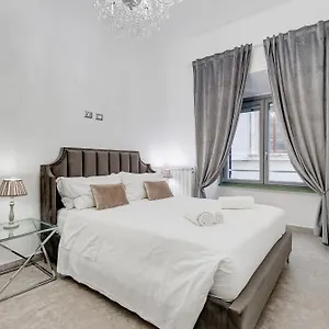 Apartment Crystal Trevi Fountain - Romedreamhome, Rome